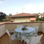 アパート Cozy One Bedroom With Pool And Ac