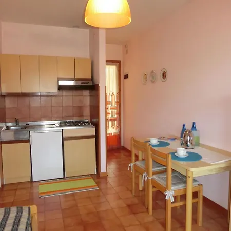 Cozy One Bedroom With Pool And Ac *