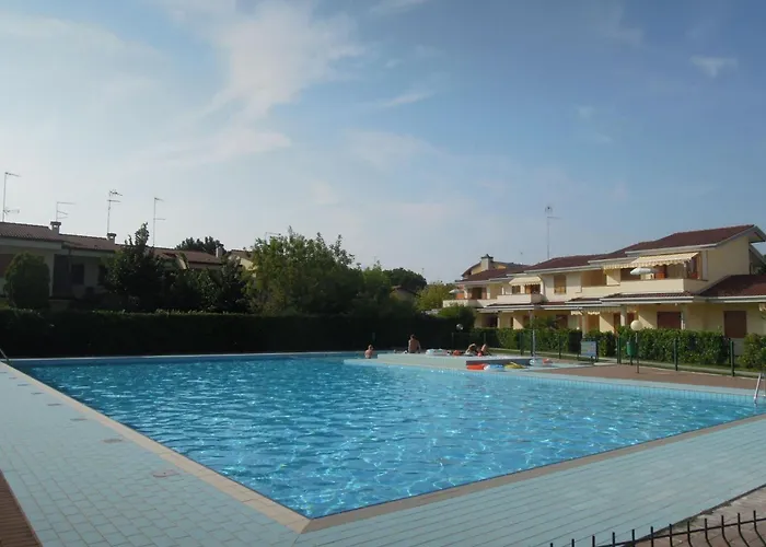 Cozy One Bedroom With Pool And Ac